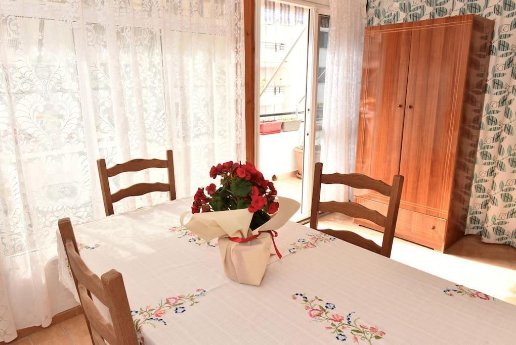 Apartament Sunny And Spacious In