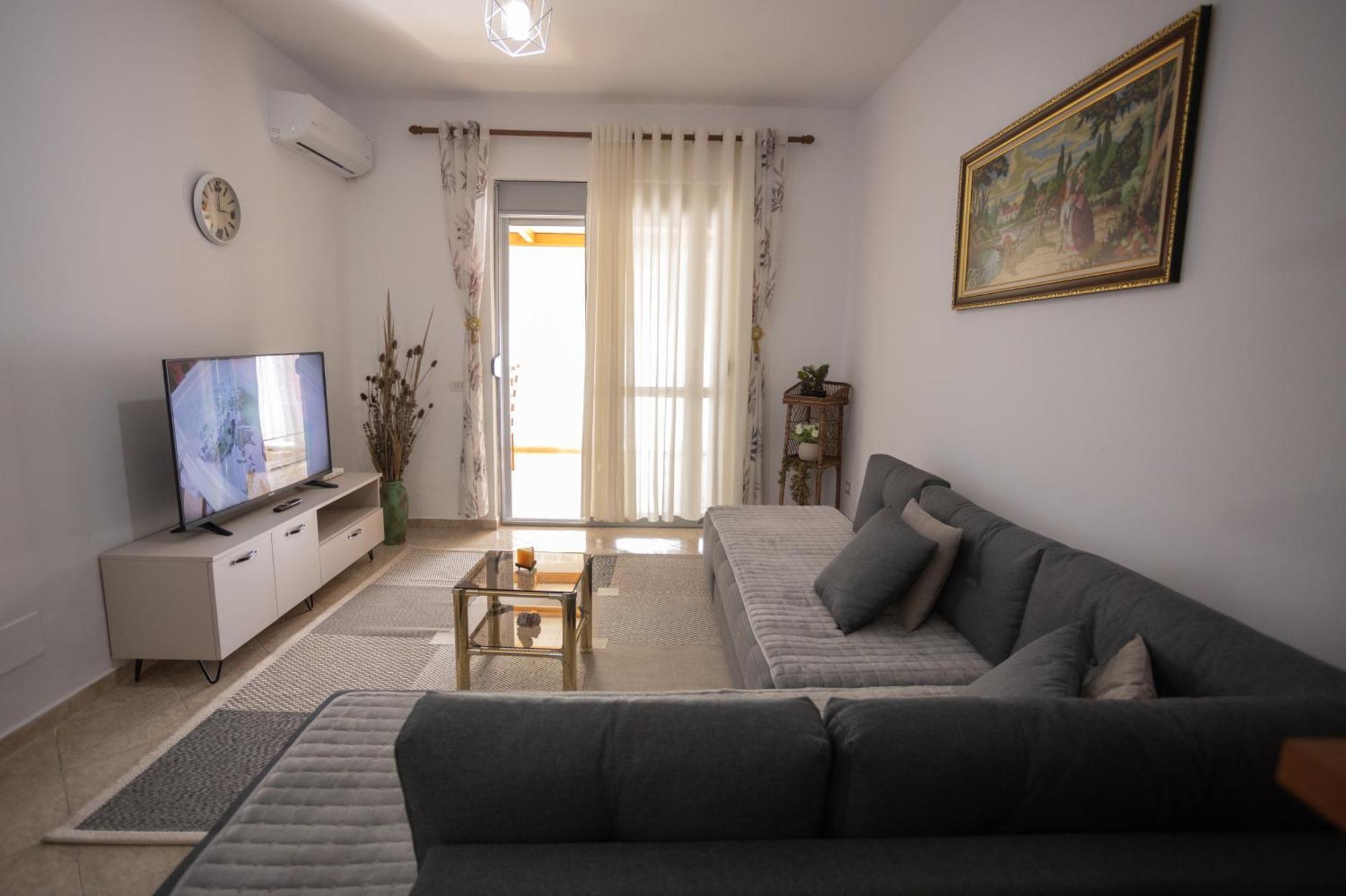 Apartament Sunny And Spacious In Orikum