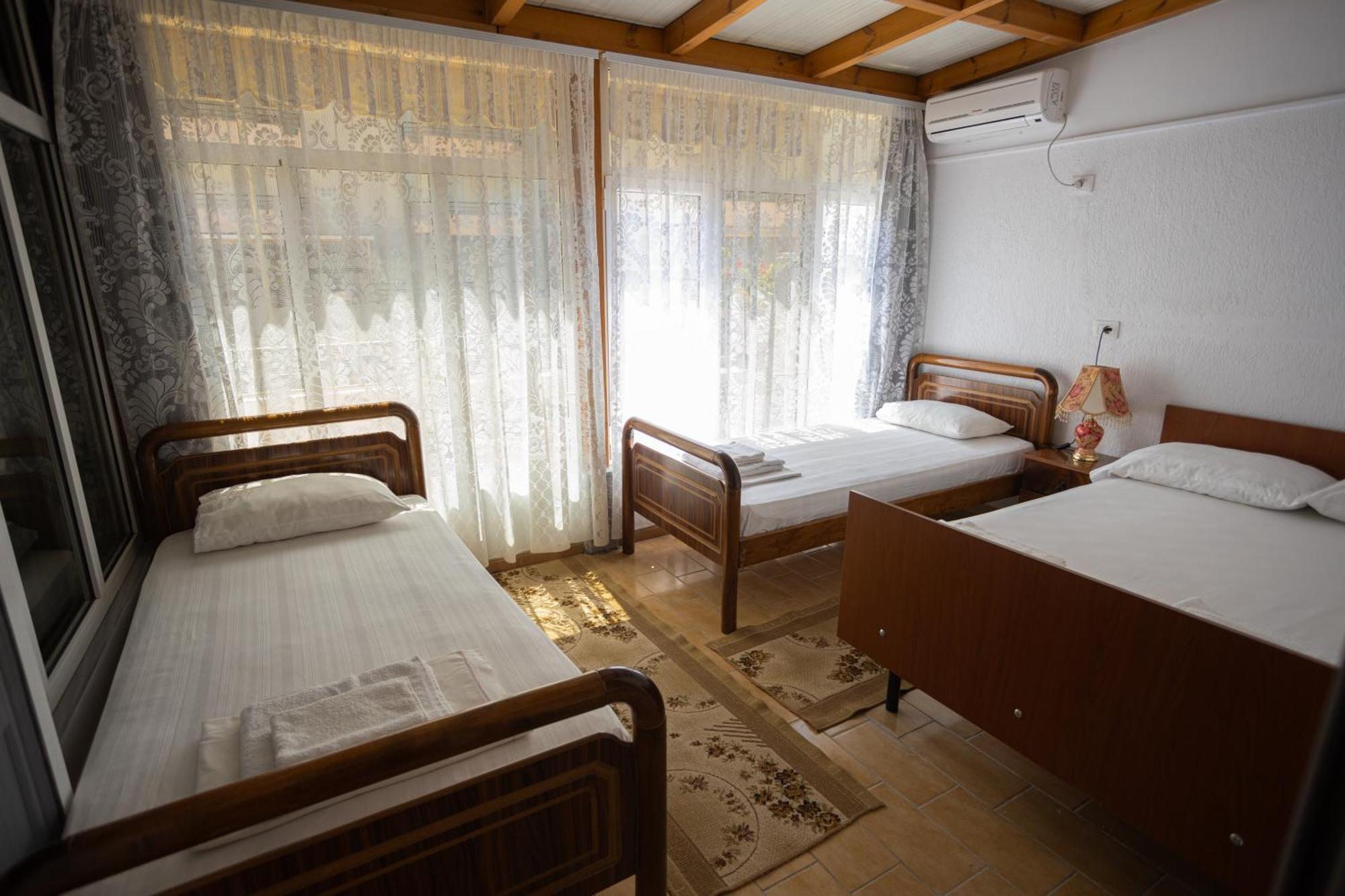 Sunny And Spacious In * Orikum