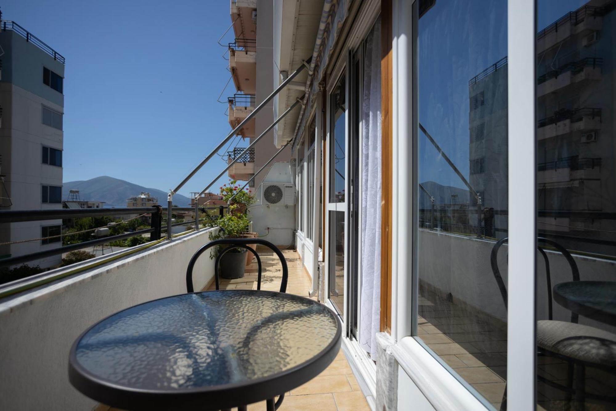 Sunny And Spacious In Orikum